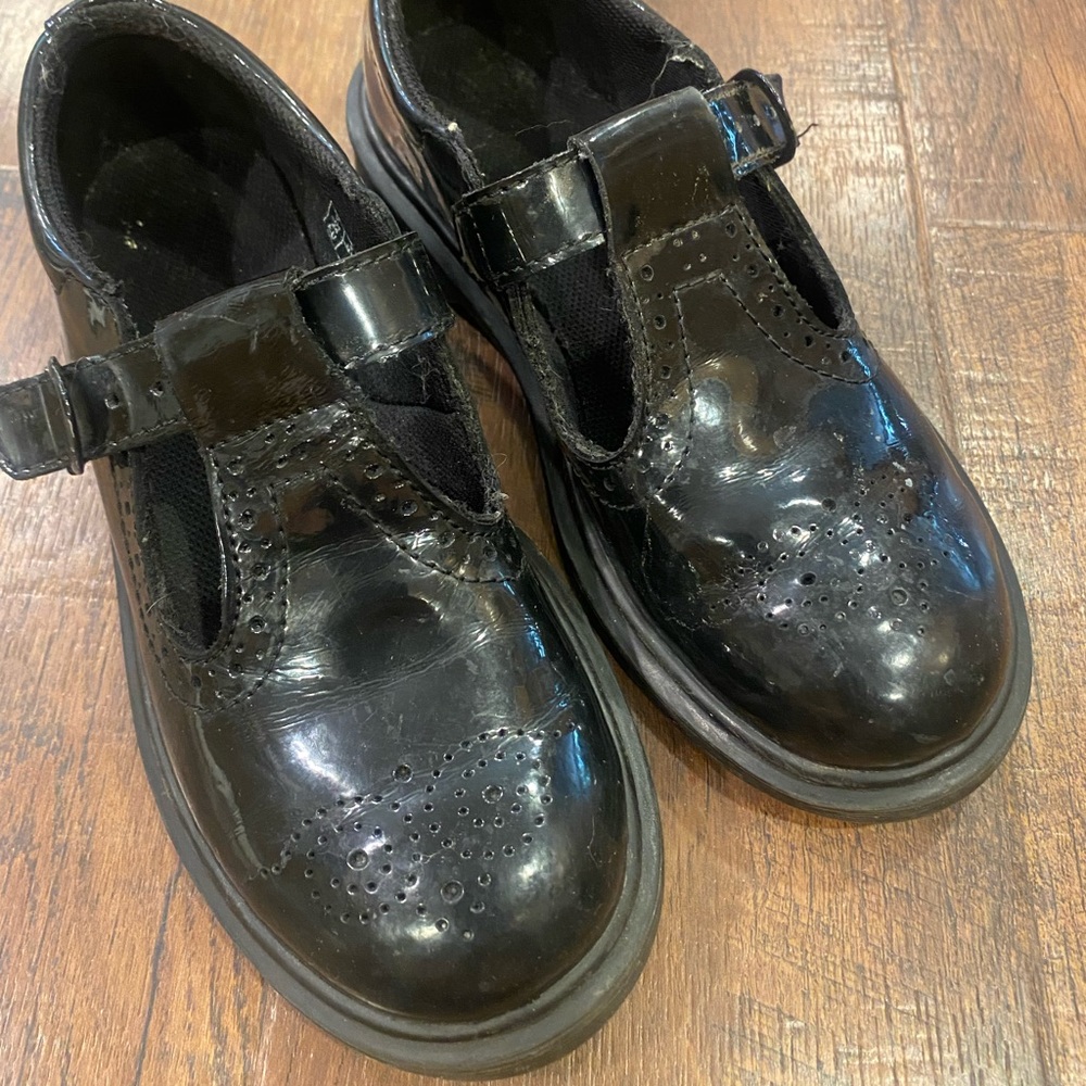 dr Martens Polley shoes